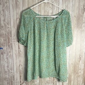 3/$15 ☮️ Cabi Elegant Green Patterned Women's Top